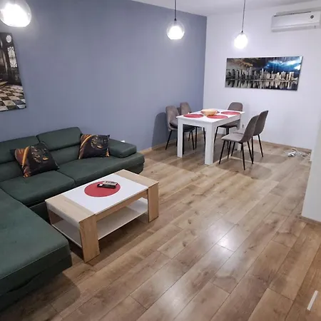 Brisas Sarafovo Апартаменты *