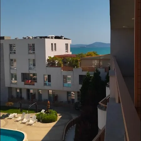 Brisas Sarafovo Апартаменты